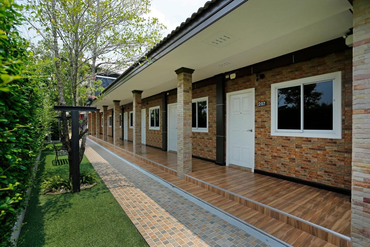 The Vega Resort Chonburi Exterior foto